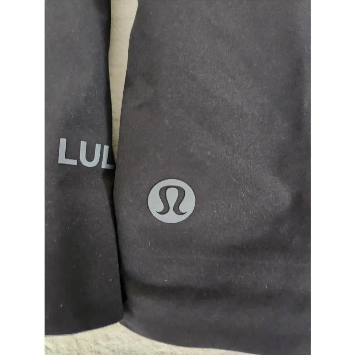 Lululemon clothing - Lululemon - LM4AU0S - Black 9