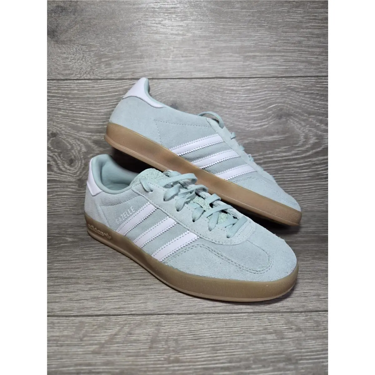 Adidas shoes - adidas Gazelle W - Gazelle - JS1396 - Green White Gum 1