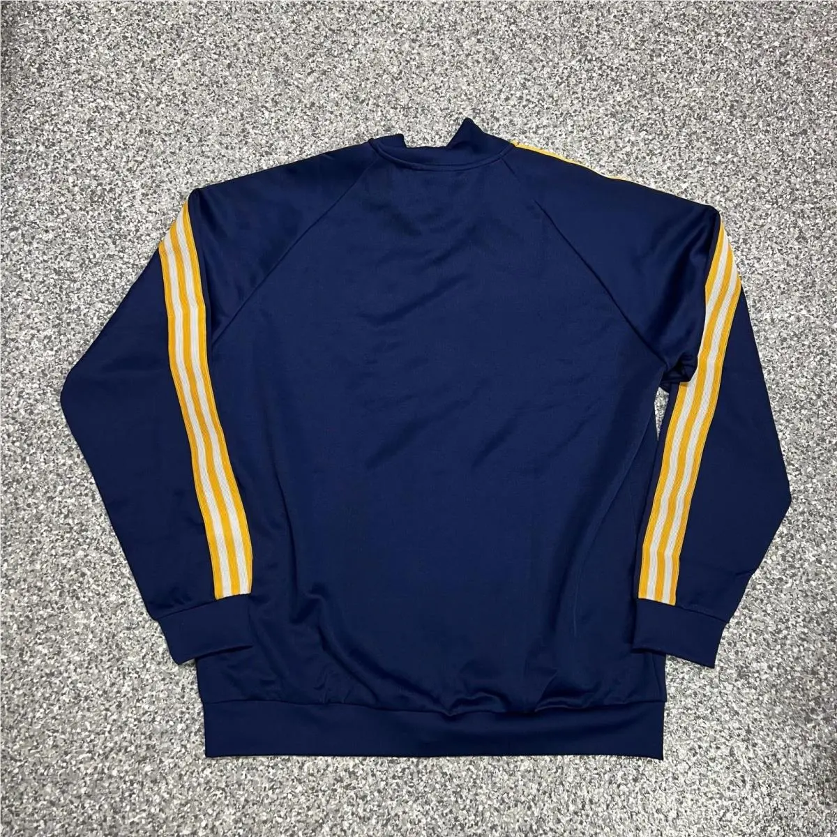 Adidas clothing - Blue 3