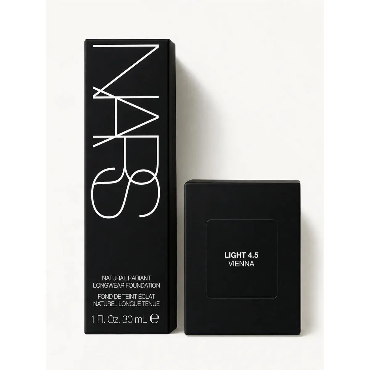 Nars Natural Radiant Longwear Foundation - Vienna Light 4.5 Peach Undertone 1 oz by NARS Cosmetics