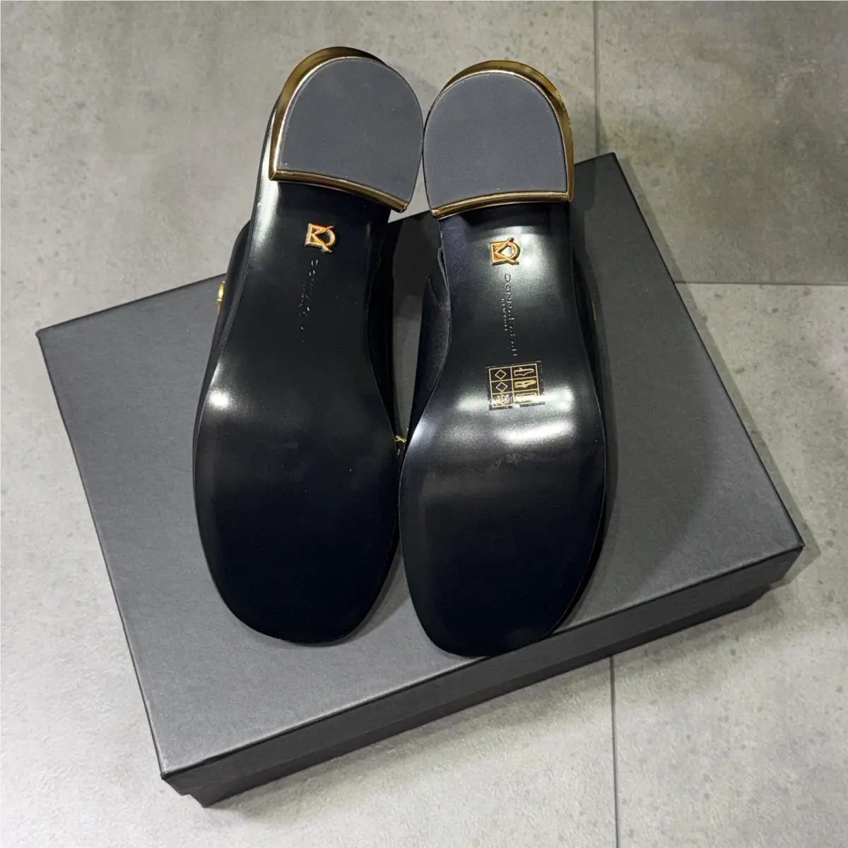 DKNY shoes - Black (UPC: 755403789532) 7