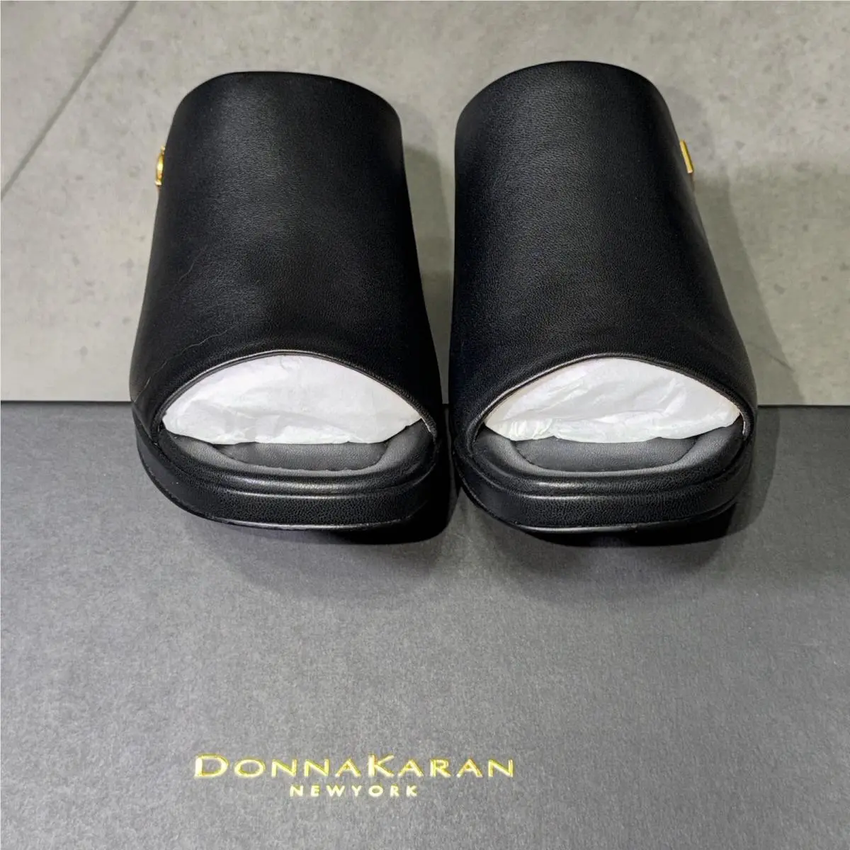 DKNY shoes - Black (UPC: 755403789532) 5