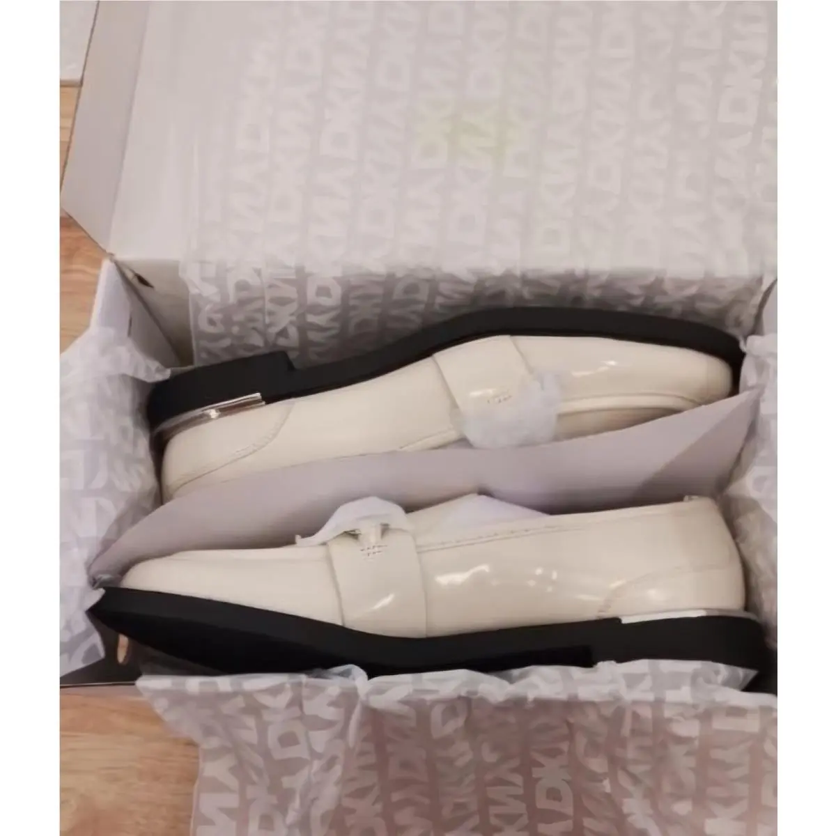 DKNY shoes - DKNY Ryleigh Chain Loafers - Ryleigh Chain Loafers - Coconut (Cream/Off-White) 0