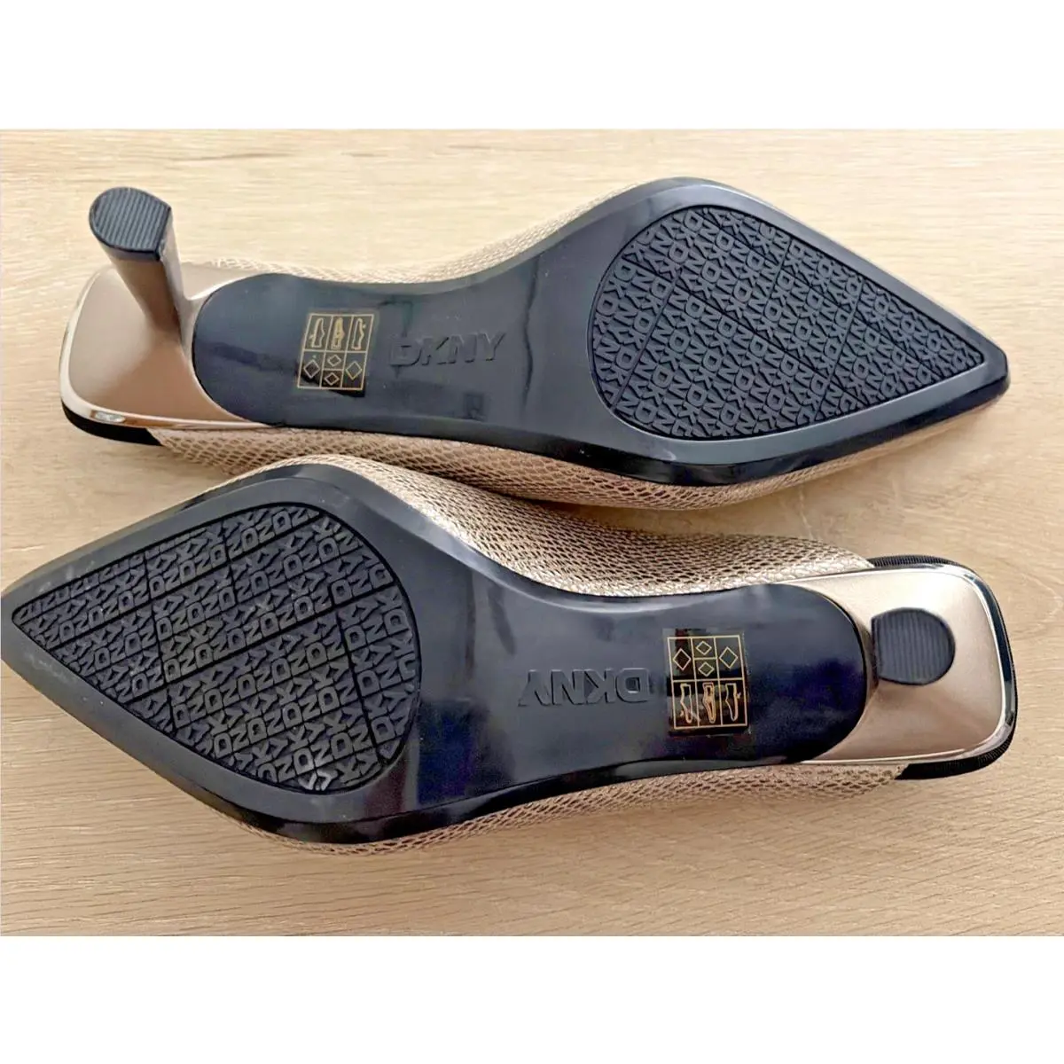 DKNY shoes - DKNY Netta - Netta - Champagne (UPC: 0755403550484) 6