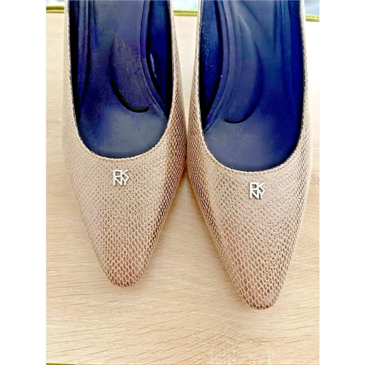 DKNY shoes - DKNY Netta - Netta - Champagne (UPC: 0755403550484) 2
