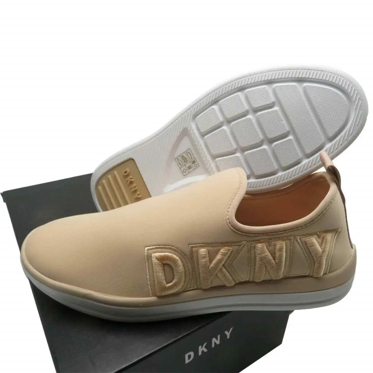Dkny Women`s Farra Slip On Sneakers Size: 8