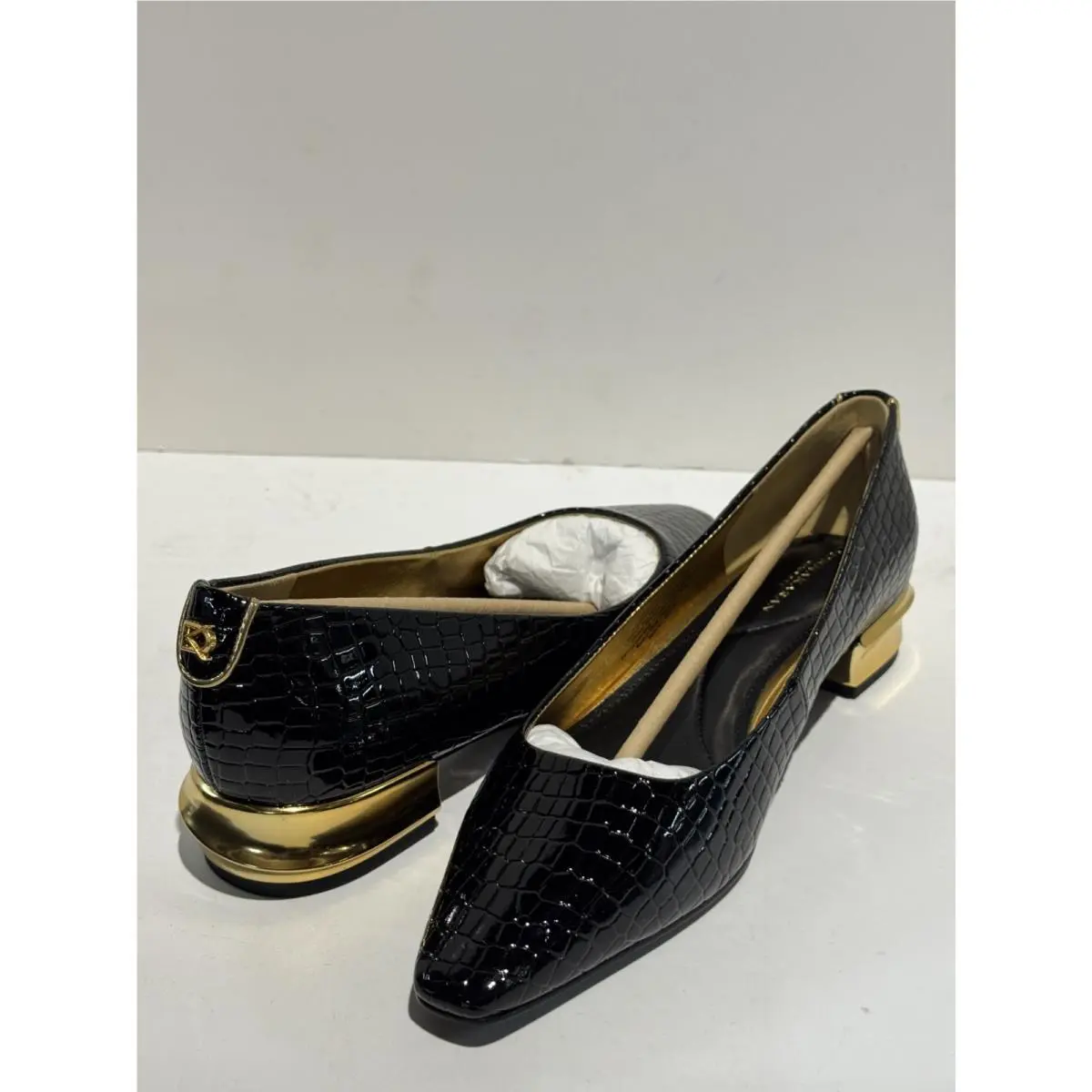 Dkny Woman Wedge Shoes