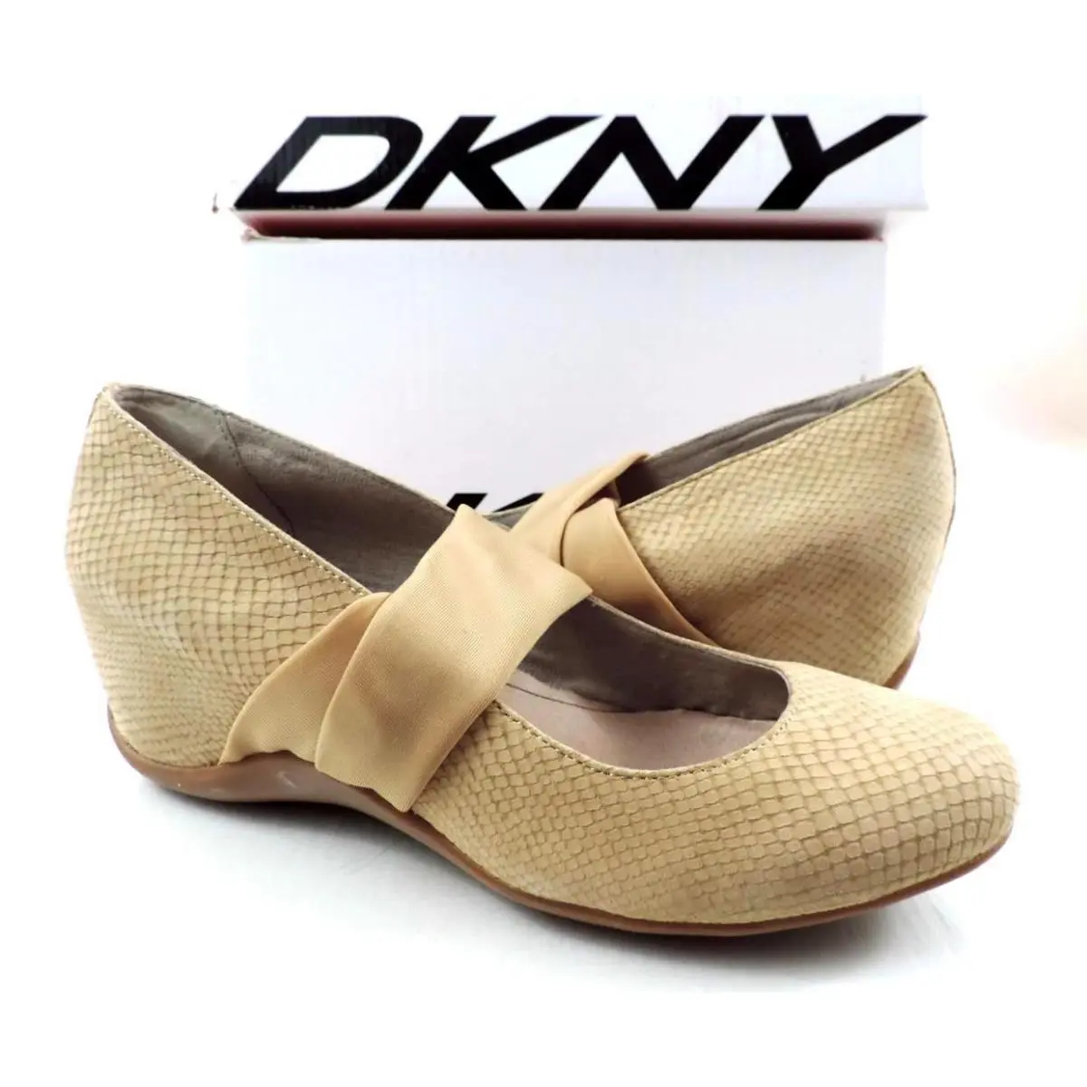 DKNY shoes - DKNY Active Paula Mary - Active Paula Mary - Beige (UPC: 782212302324) 0