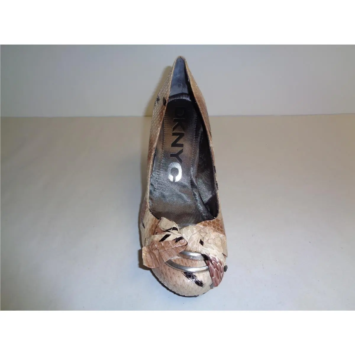 DKNY shoes - Brown (UPC: 644723889025) 1