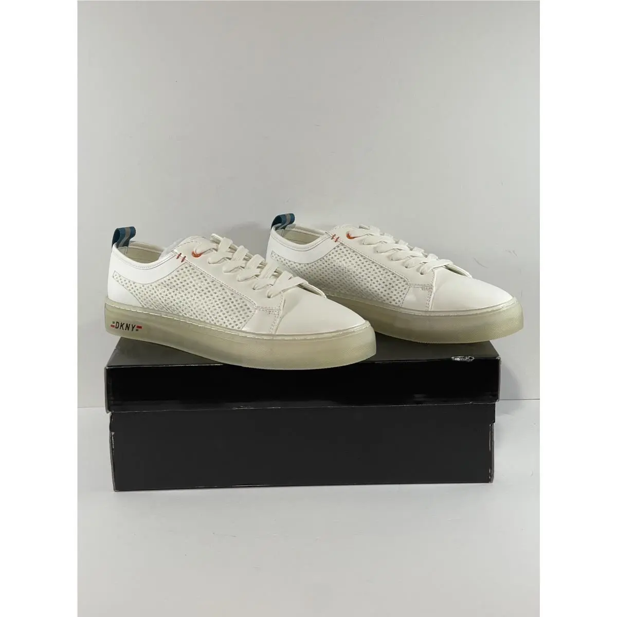 DKNY shoes - Donna Karan - White (UPC: 0795731609669) 1