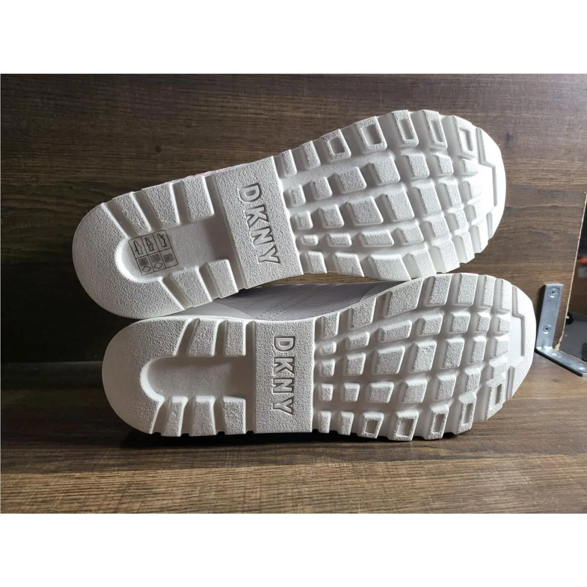 DKNY shoes - jaxson - jaxson - White (UPC: 755406910957) 8