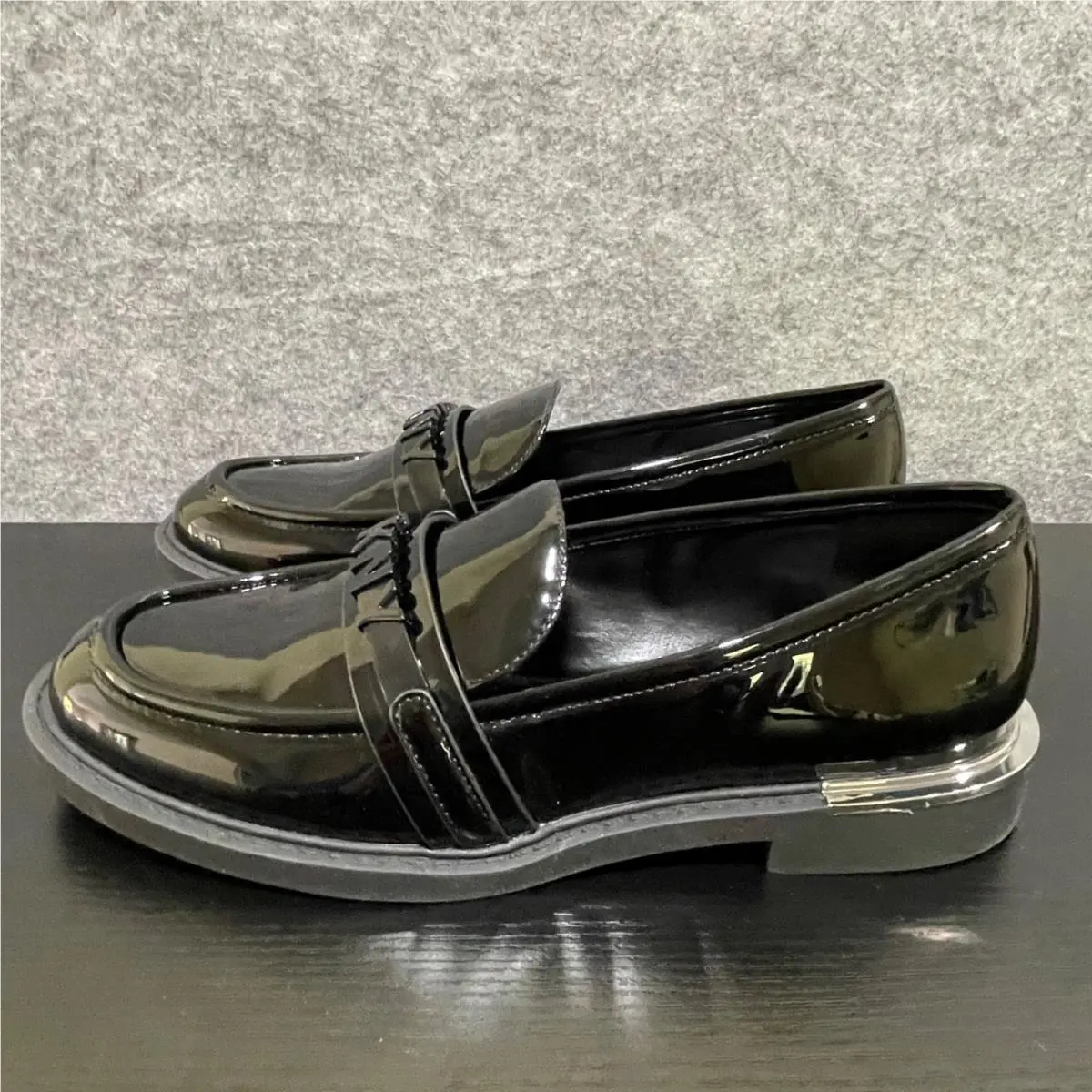 Dkny Rooney Loafer Women`s 8.5M EU 39 Black Patent Slip-on Platform Dress Shoes