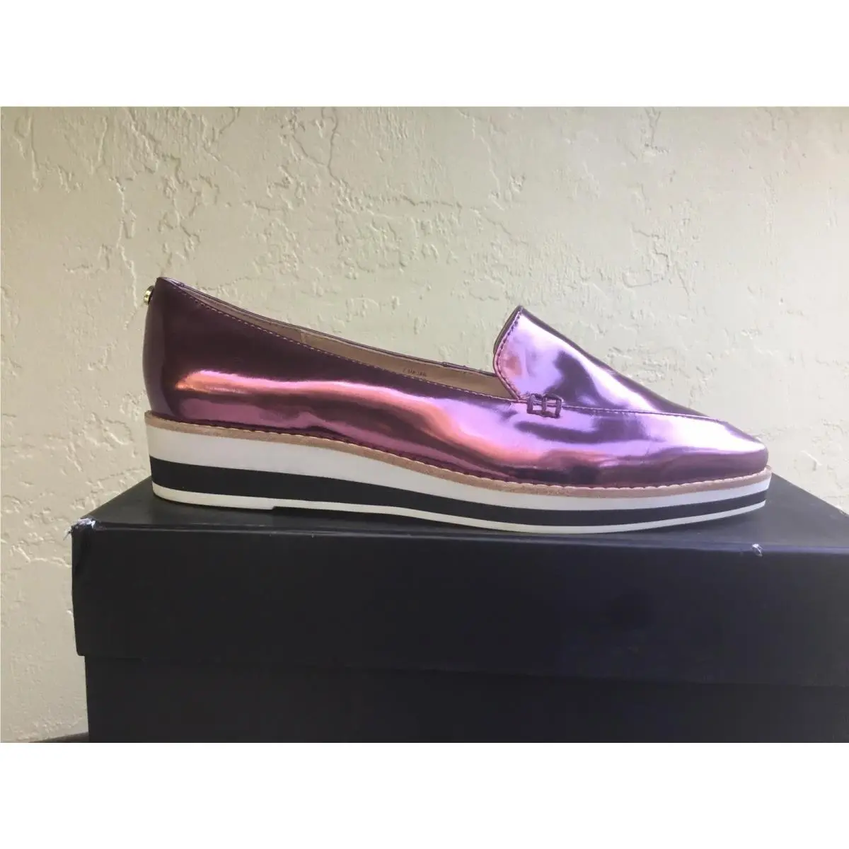 DKNY shoes - Purple (UPC: 603222678387) 5