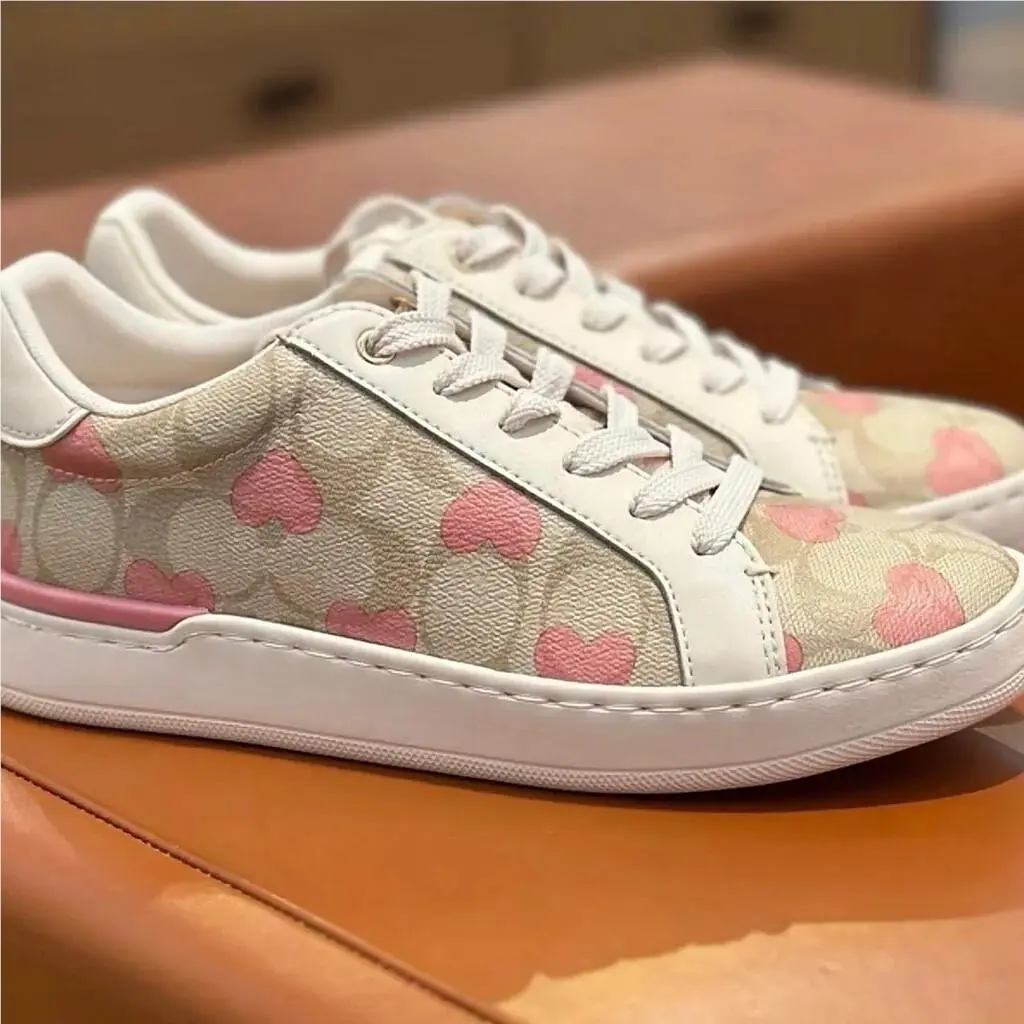 Coach shoes - Clip Low Top Sneaker - Clip Low Top Sneaker - HEARTS - Multicoloured 3