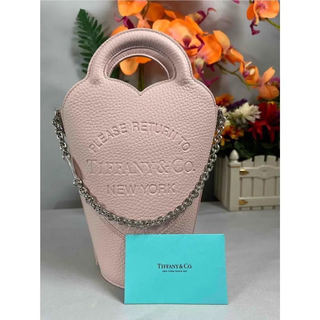 Nibt Tiffany CO Please Return To Tiffany Pink Pebbled Leather Heart Crossbody by Tiffany & Co.