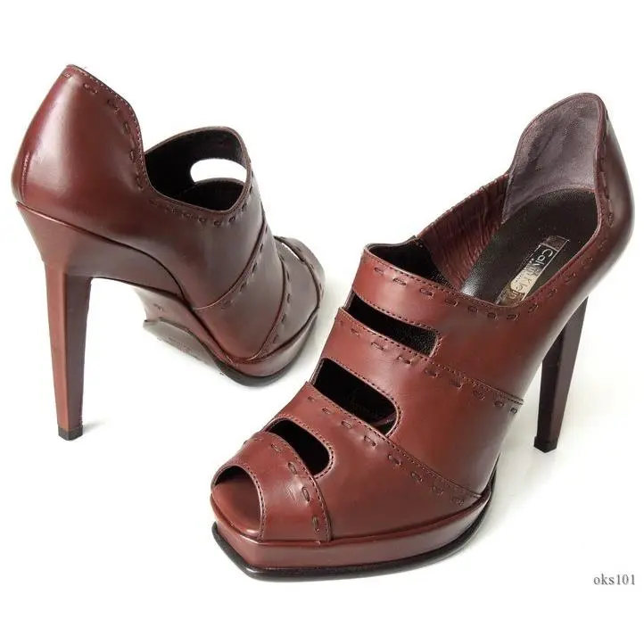 Calvin Klein shoes - Brown (UPC: 767959536058) 0