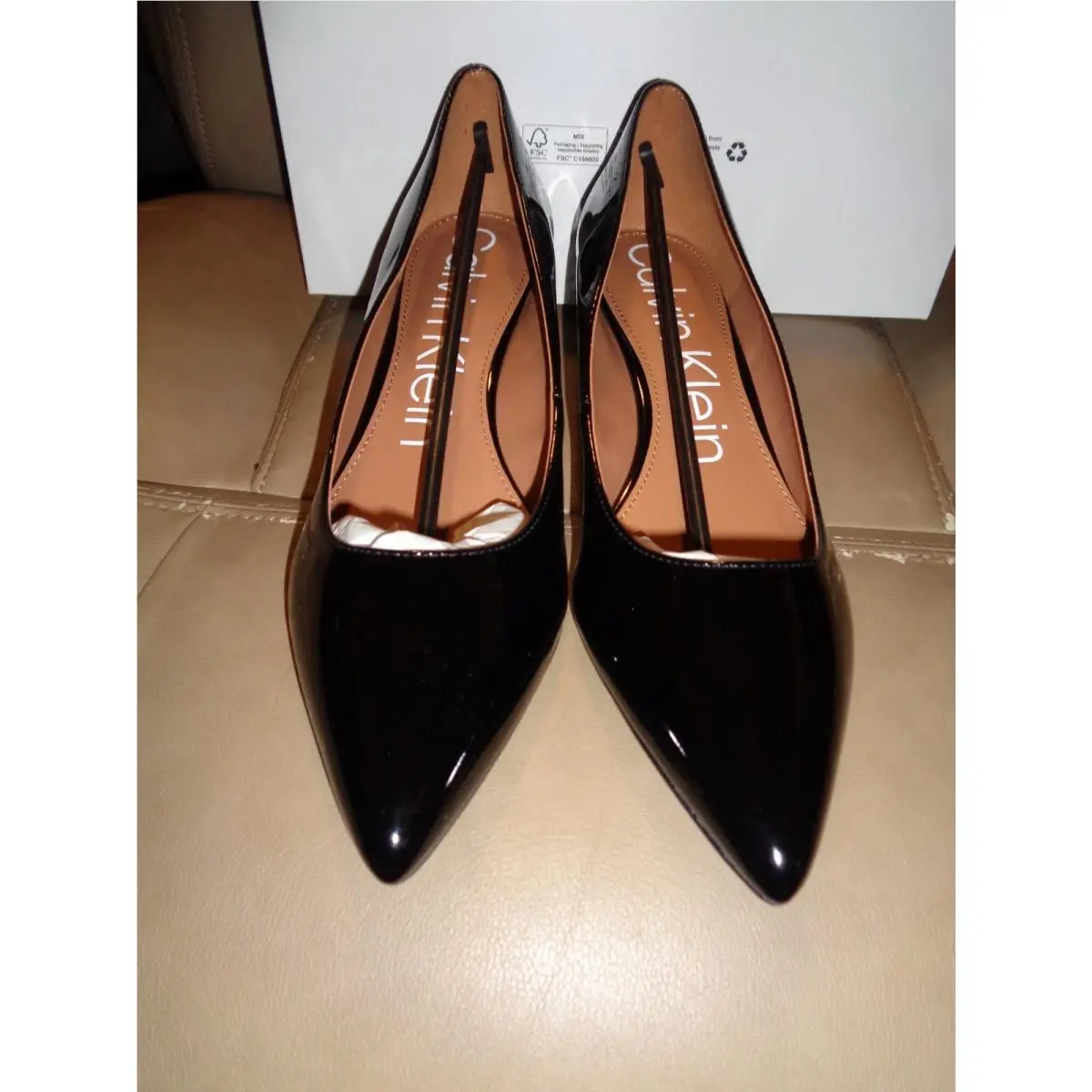 Calvin Klein Black Patent Leather Pointed Toe Kitten Heel Pumps Size 11 M Shoes