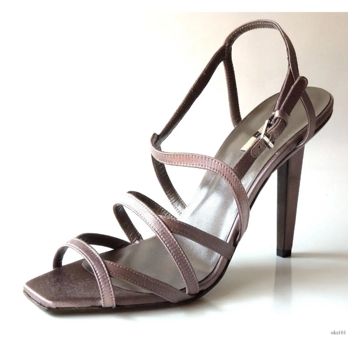 Calvin Klein shoes - Gray (UPC: 767959540215) 1