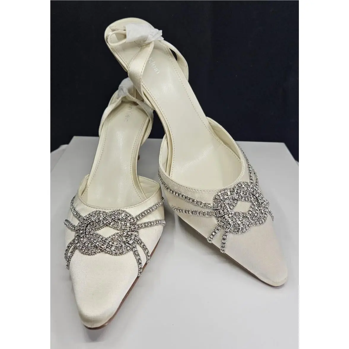Calvin Klein Devine Silk Satin Pump Shoe - Color Ivory - Size 8.5M