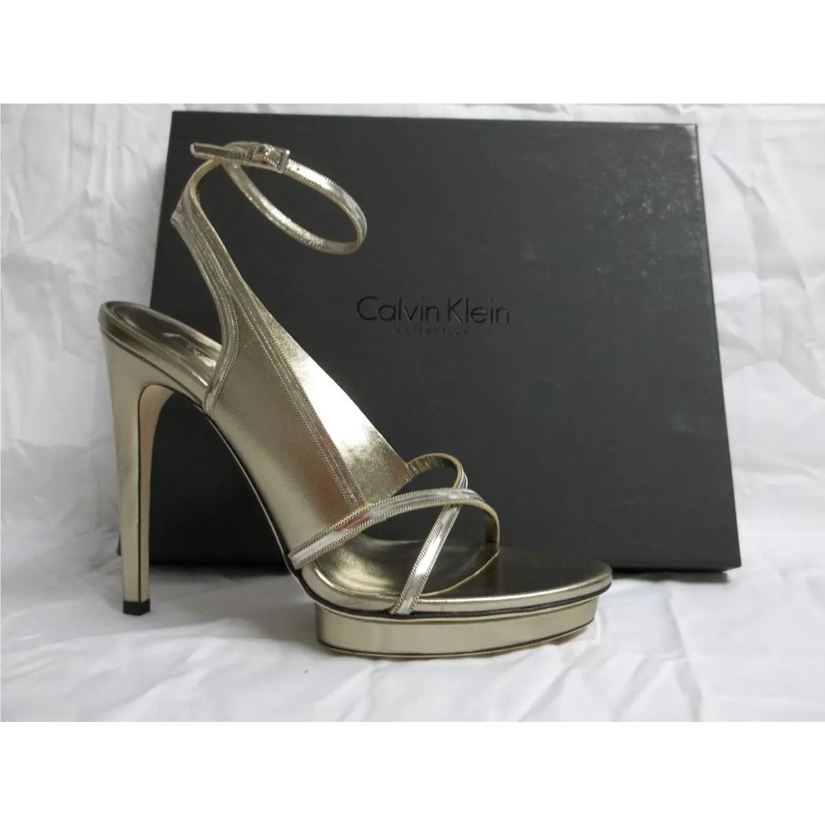 Calvin Klein shoes - Gold (UPC: 787936823827) 1