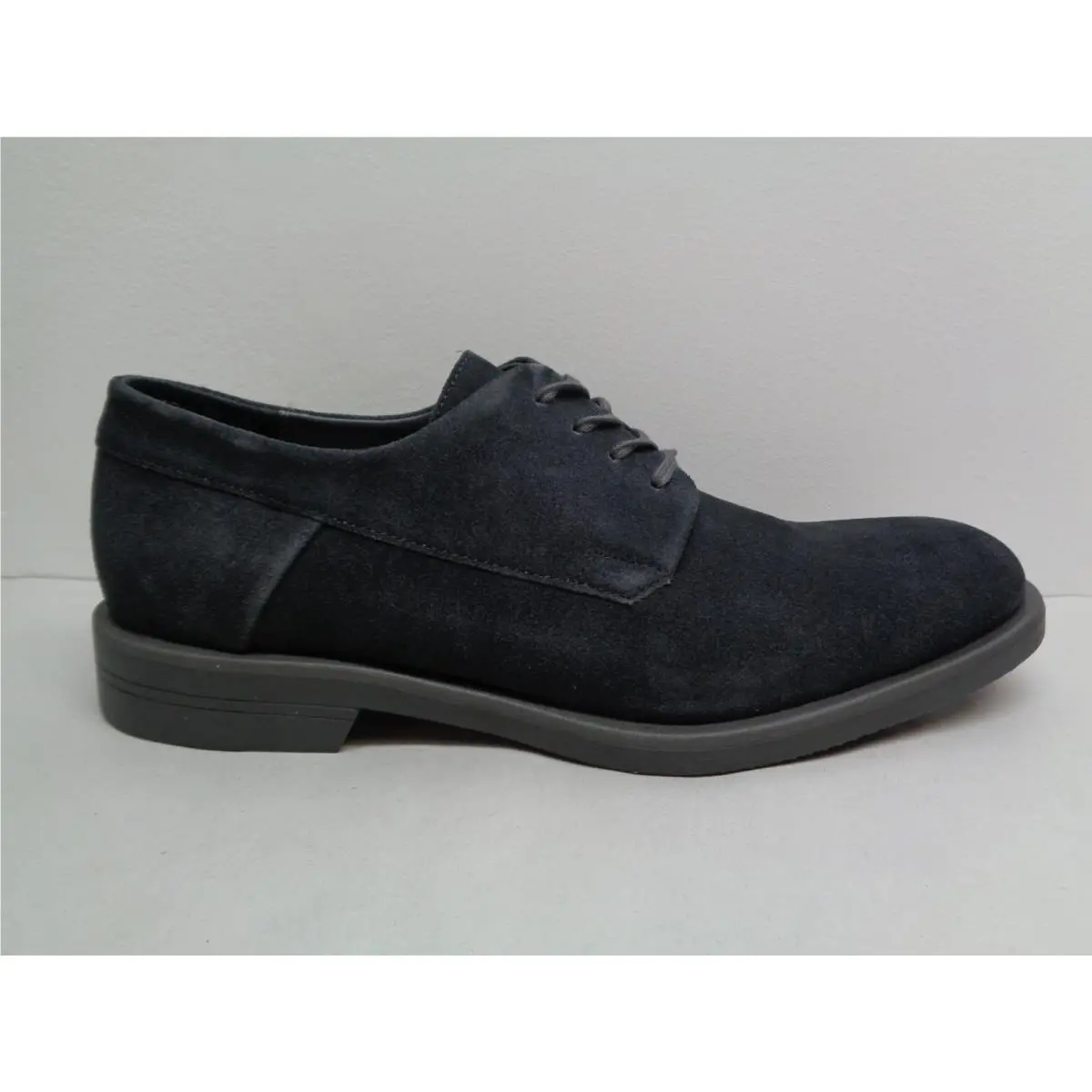 Calvin Klein shoes - Gray (UPC: 190919525791) 0