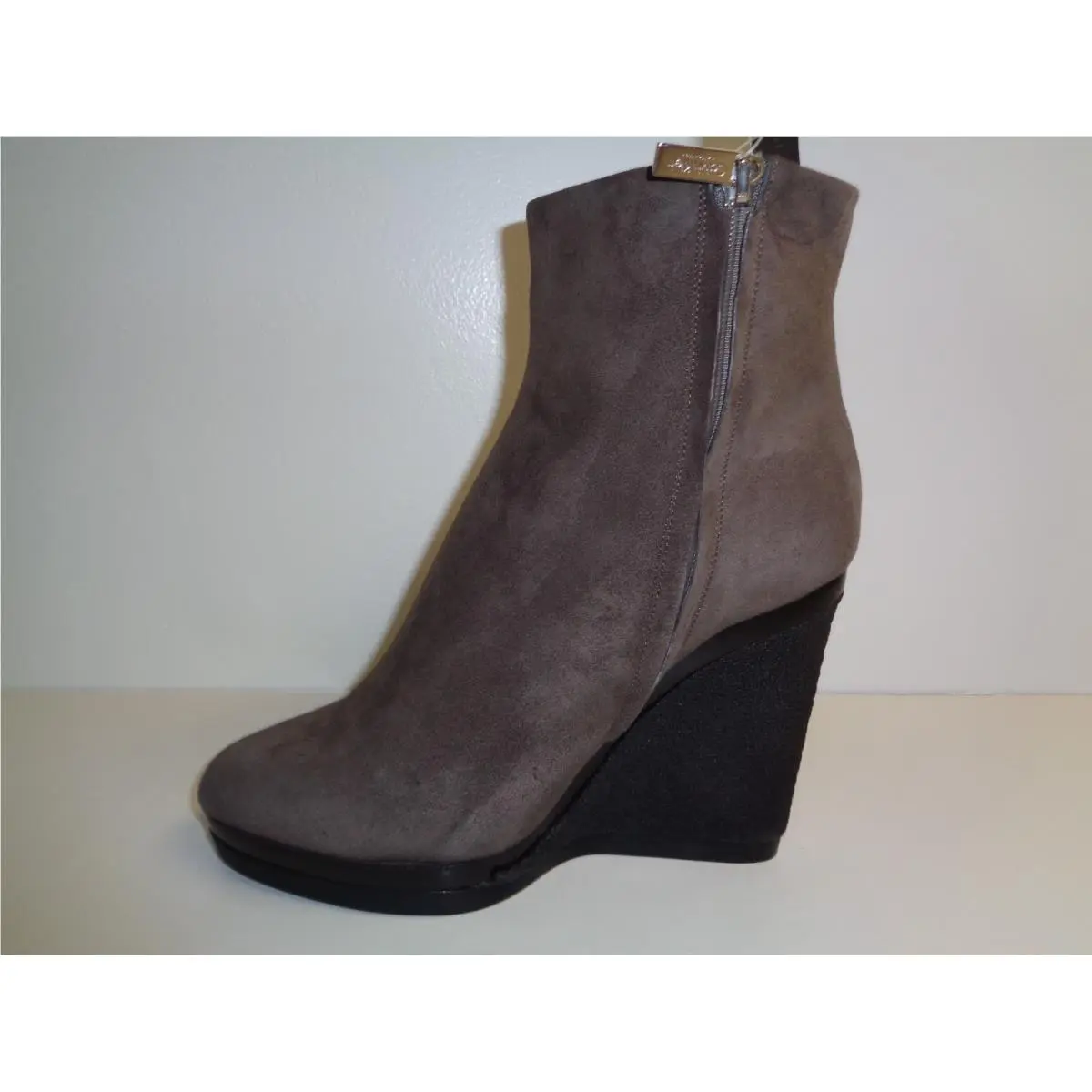 Calvin Klein shoes - Brown (UPC: 787936711803) 2