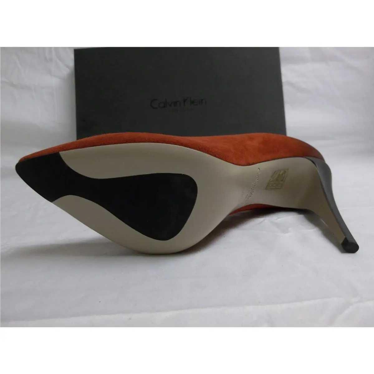Calvin Klein shoes - Saffron, Black (UPC: 663360277538) 6