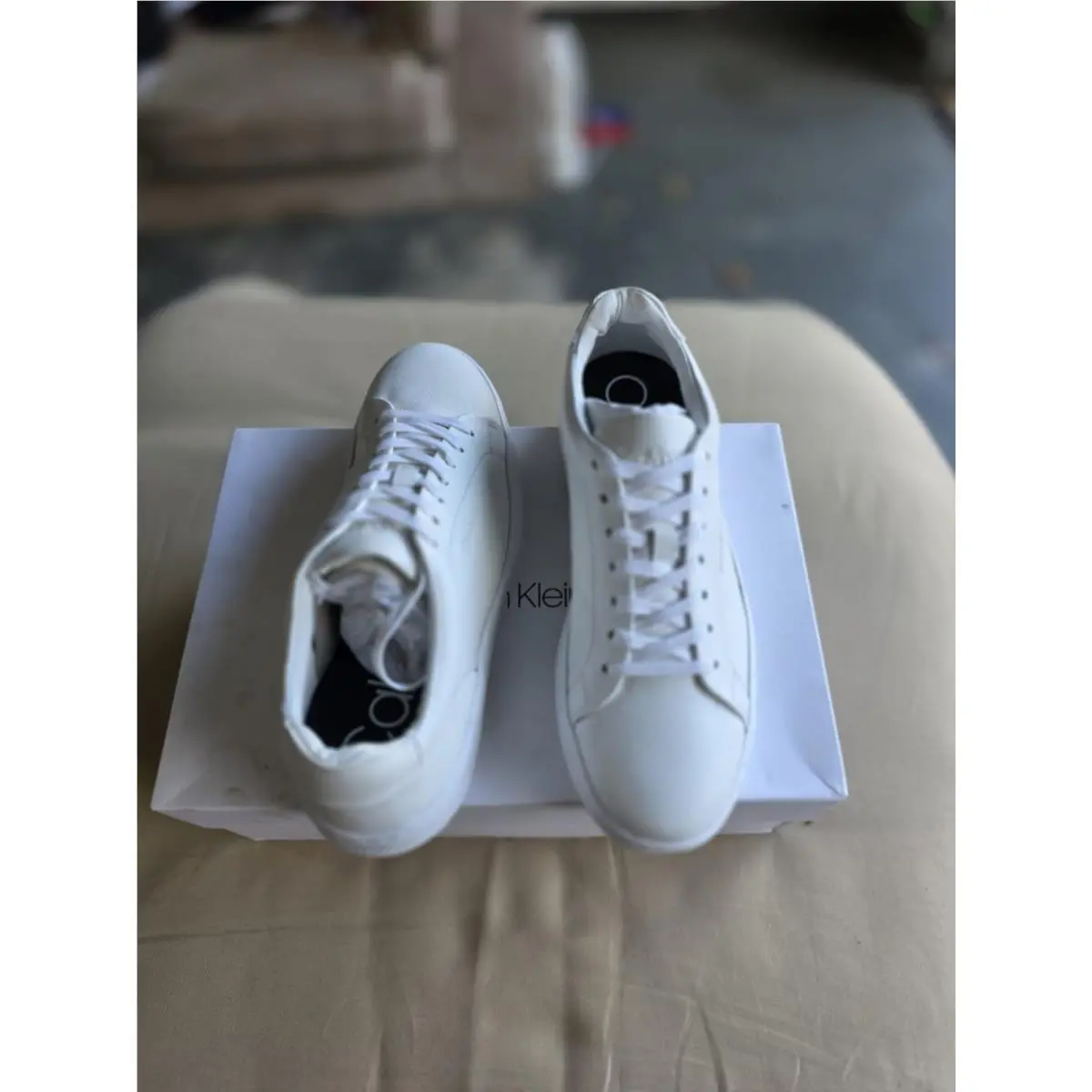 Calvin Klein shoes - White (UPC: 0843120100027) 0