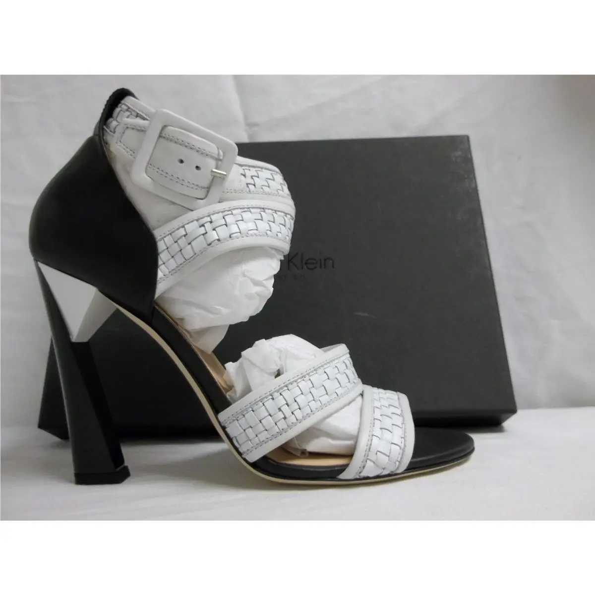 Calvin Klein shoes - White, Black (UPC: 887180124517) 1