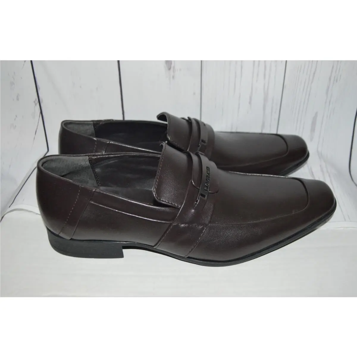Calvin Klein shoes - Brown (UPC: 787935925775) 0