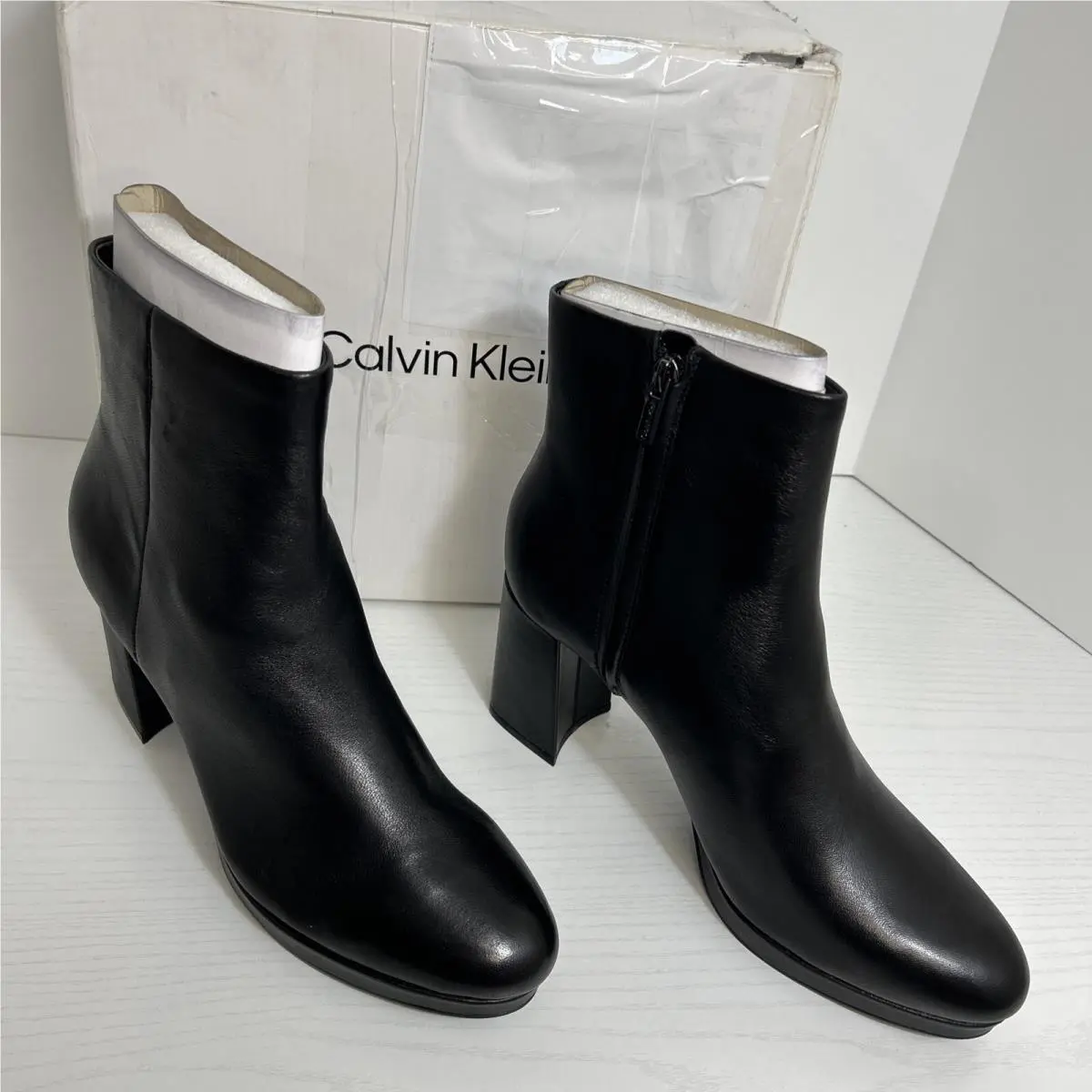 Calvin Klein Women`s Uda Ankle Boot Black Size 10 M