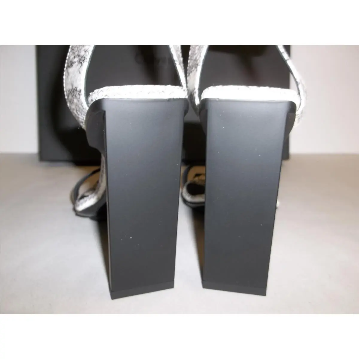 Calvin Klein shoes - White (UPC: 887874548773) 9