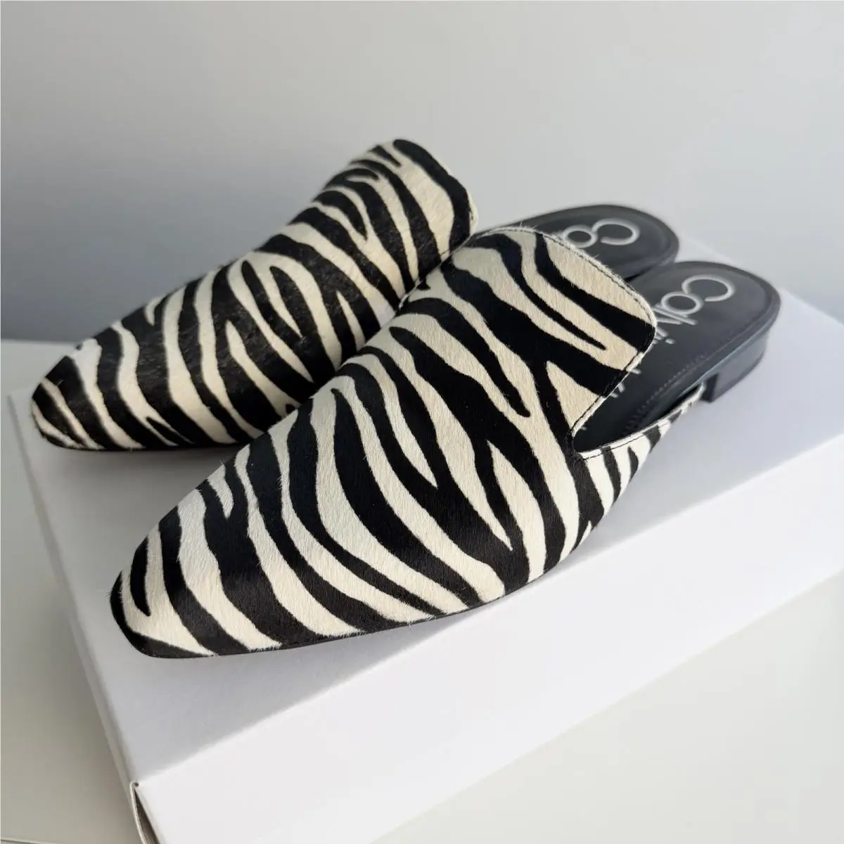 Calvin Klein Moise Womens 8.5 Zebra Hair Calf Mule Loafers Black White