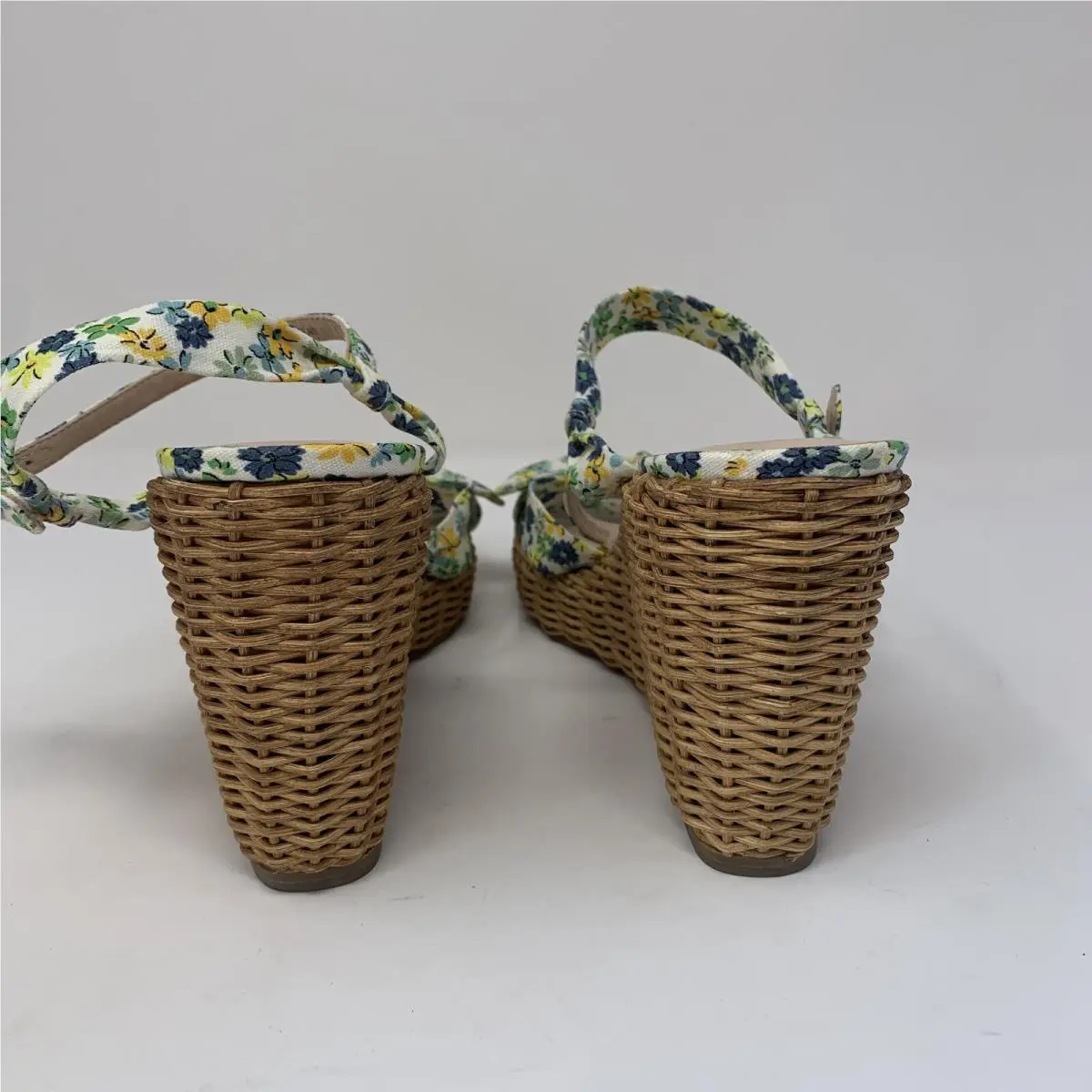 Kate Spade shoes - Kate Spade Patio K7131 - Patio - K7131 - Floral Medley Parch (UPC: 196021042393) 4