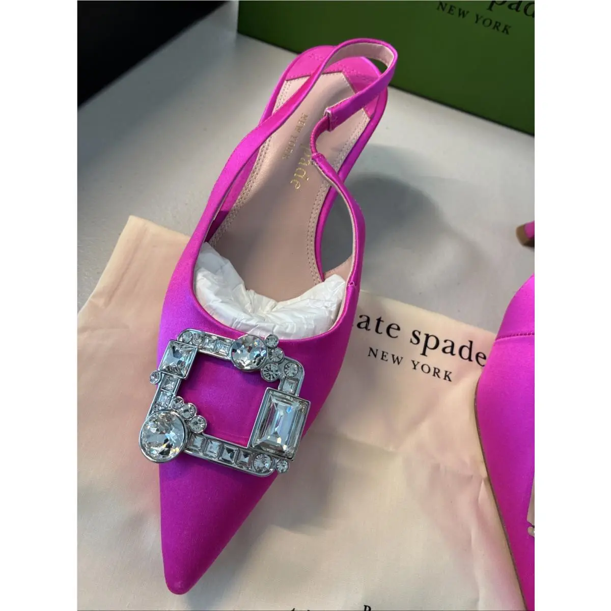 Kate Spade shoes - Fushia (UPC: 196021526411) 0