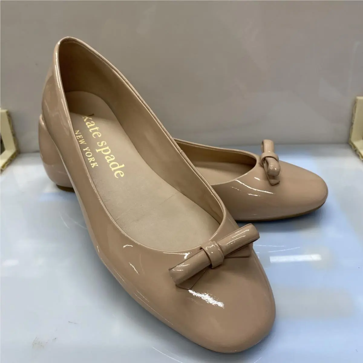 Kate Spade shoes - Kate Spade Veronica - Veronica - Peach Skate (UPC: 0767883089125) 2
