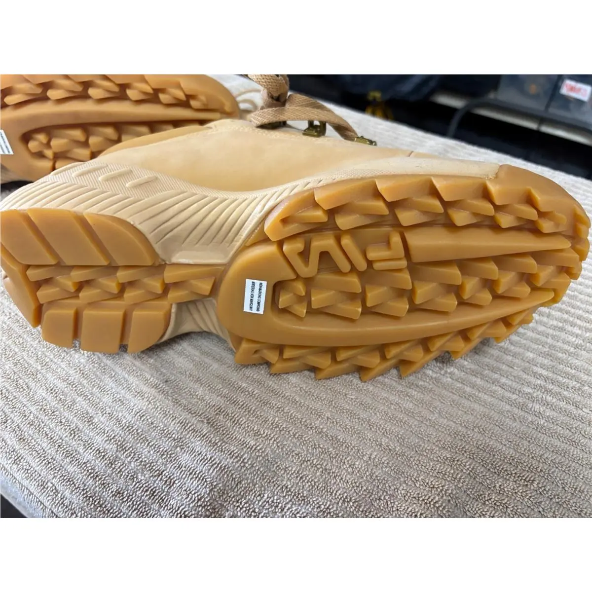 Fila shoes - FILA DISRUPTOR CLAY HIKER - DISRUPTOR CLAY HIKER - TAN 7