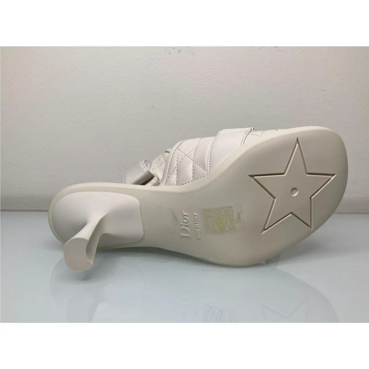 Dior shoes - White (UPC: 3616258285679) 3