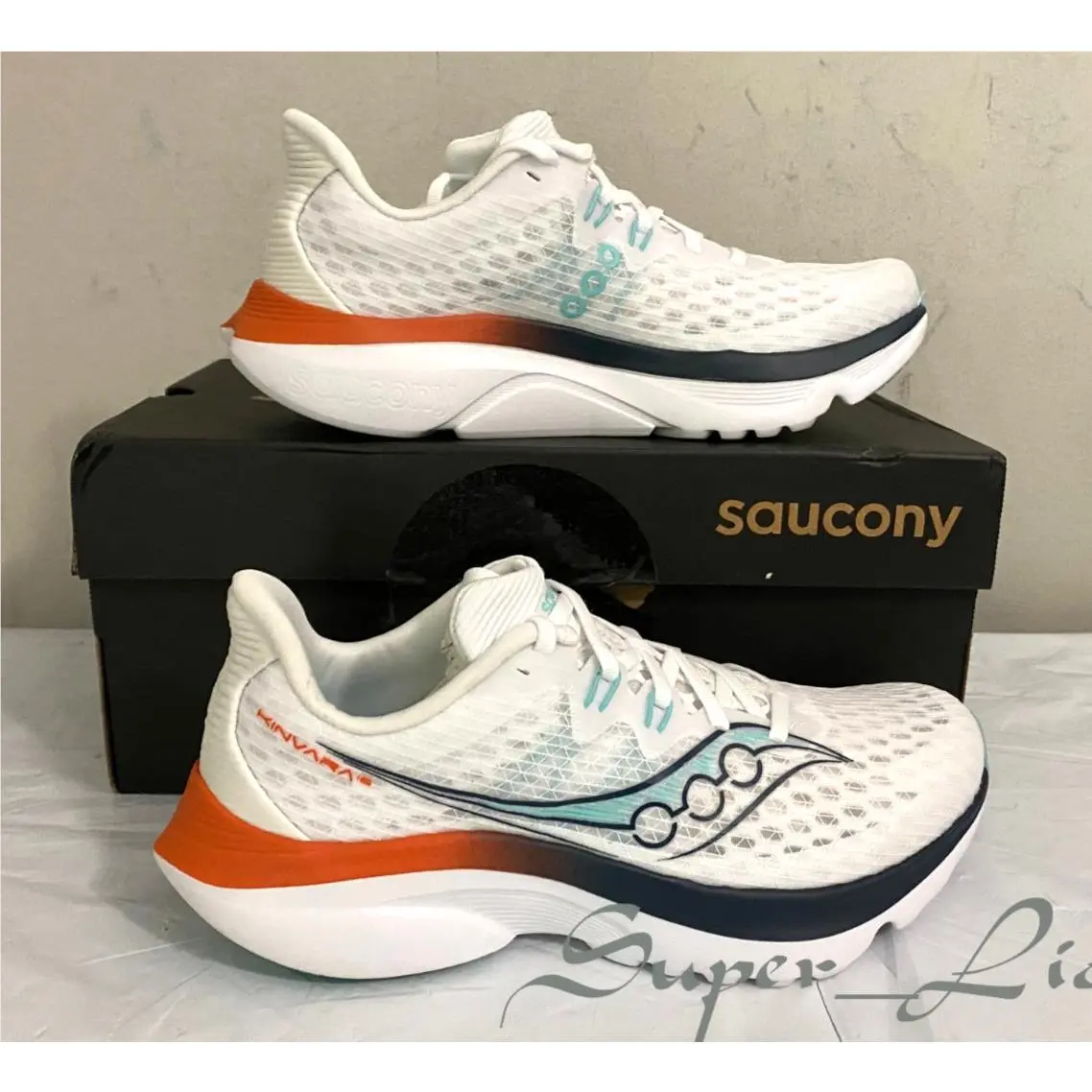 Saucony shoes - Saucony Kinvara 16 - Kinvara - White 9