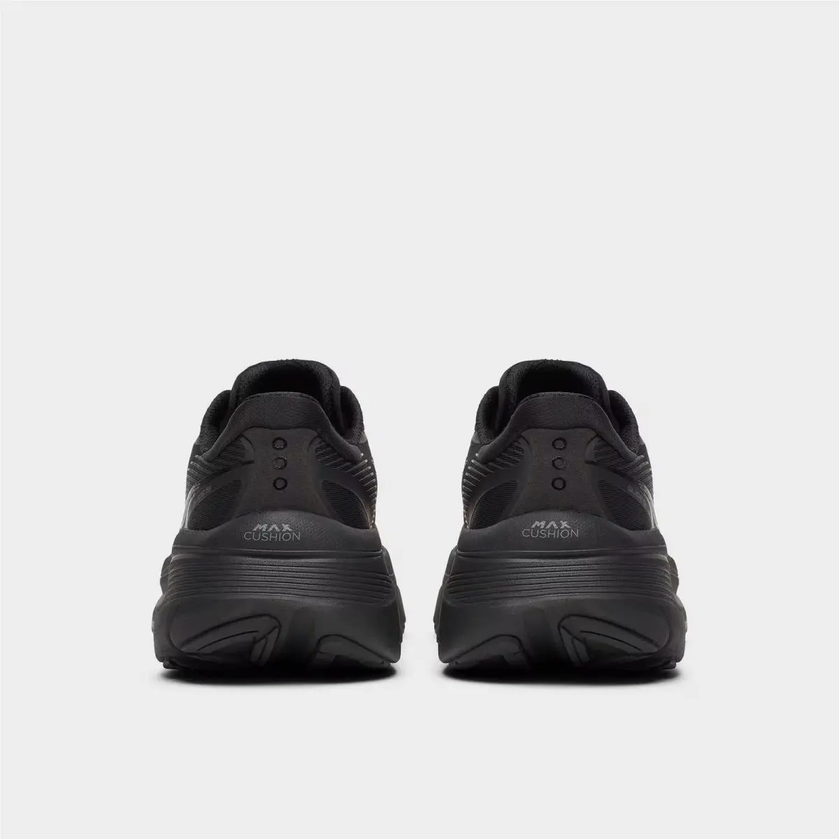 Saucony shoes - S1105801 001 - Triple Black 2