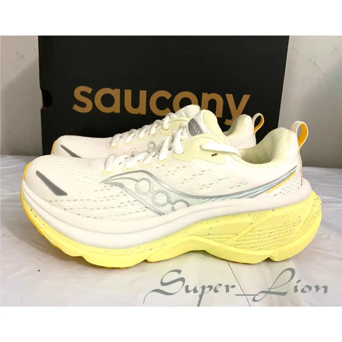 Saucony shoes - Saucony Hurricane 25 - Hurricane - Ivory 2