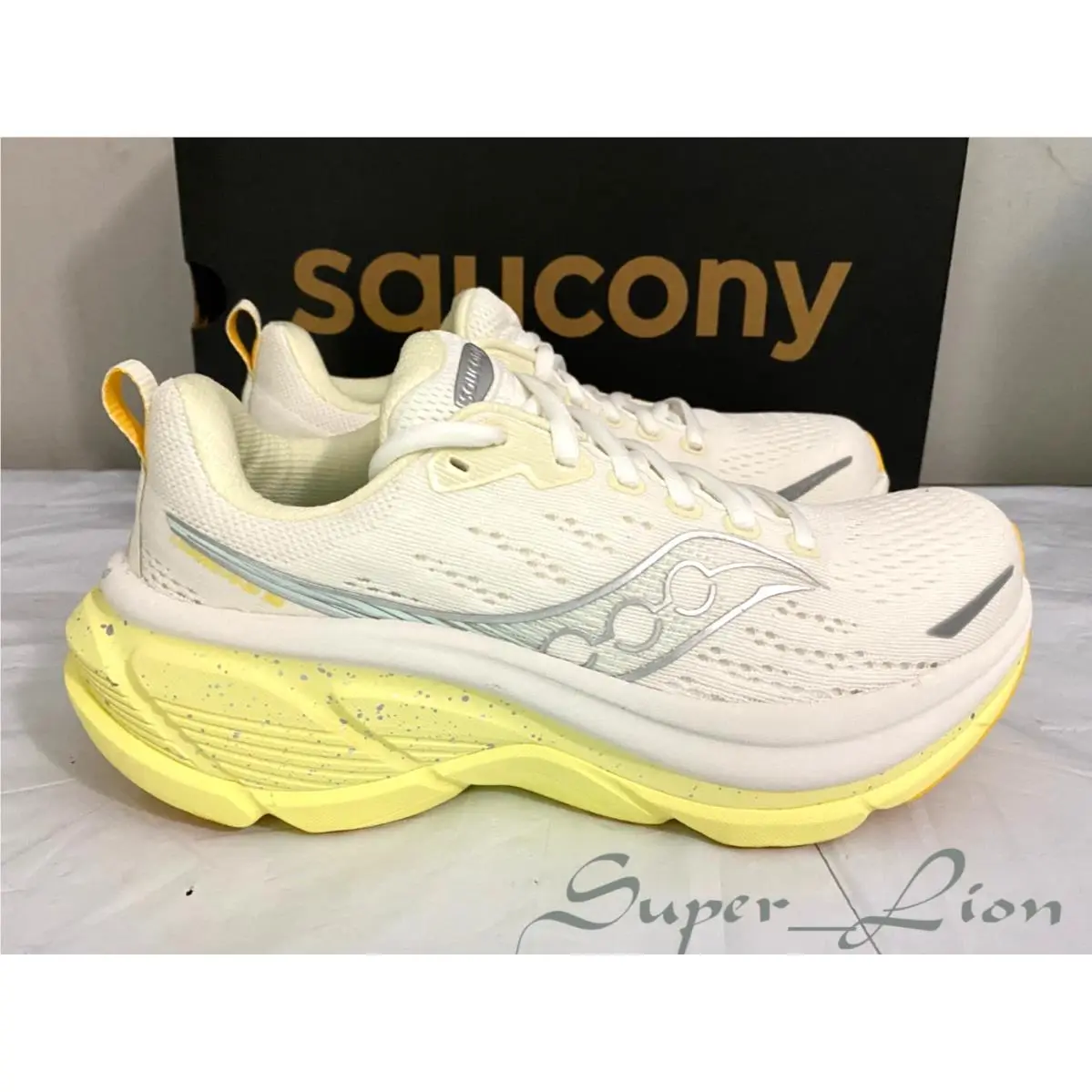 Saucony shoes - Saucony Hurricane 25 - Hurricane - Ivory 8
