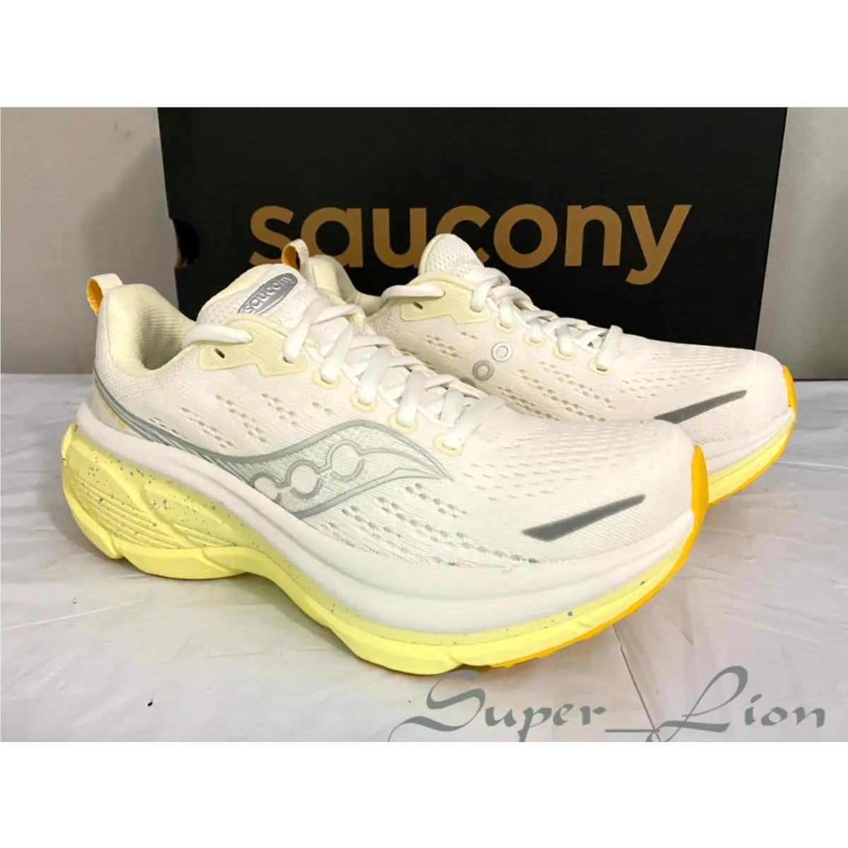 Saucony shoes - Saucony Hurricane 25 - Hurricane - Ivory 9