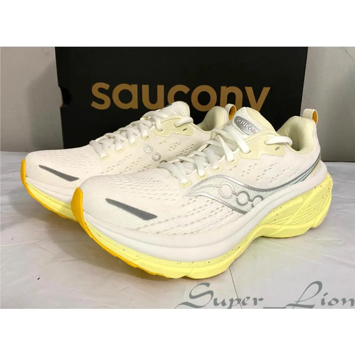 Saucony shoes - Saucony Hurricane 25 - Hurricane - Ivory 12