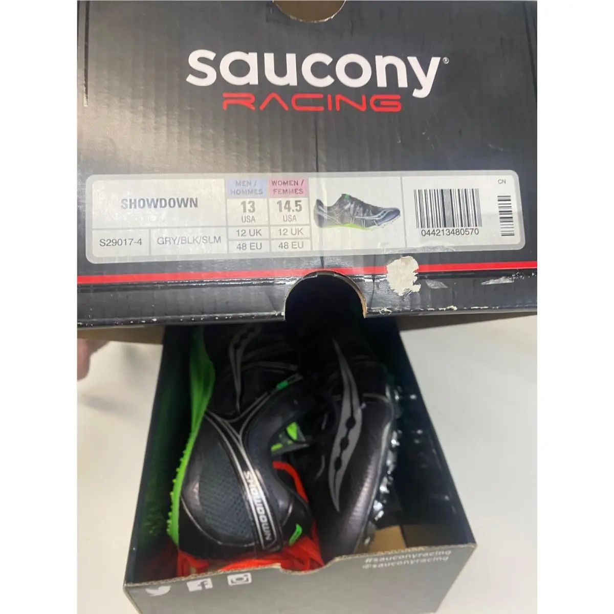 Saucony shoes - Saucony Showdown - Showdown - S29017-4 - Black 1