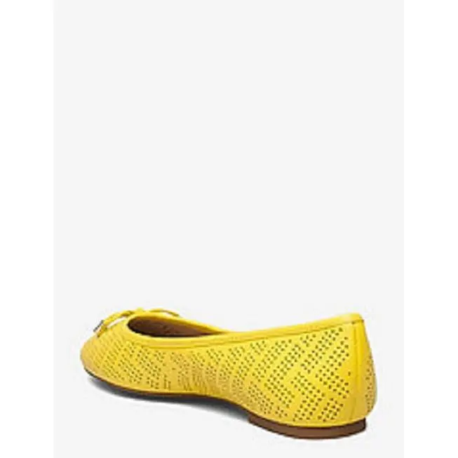 Ralph Lauren shoes - Yellow (UPC: 839253160984) 1