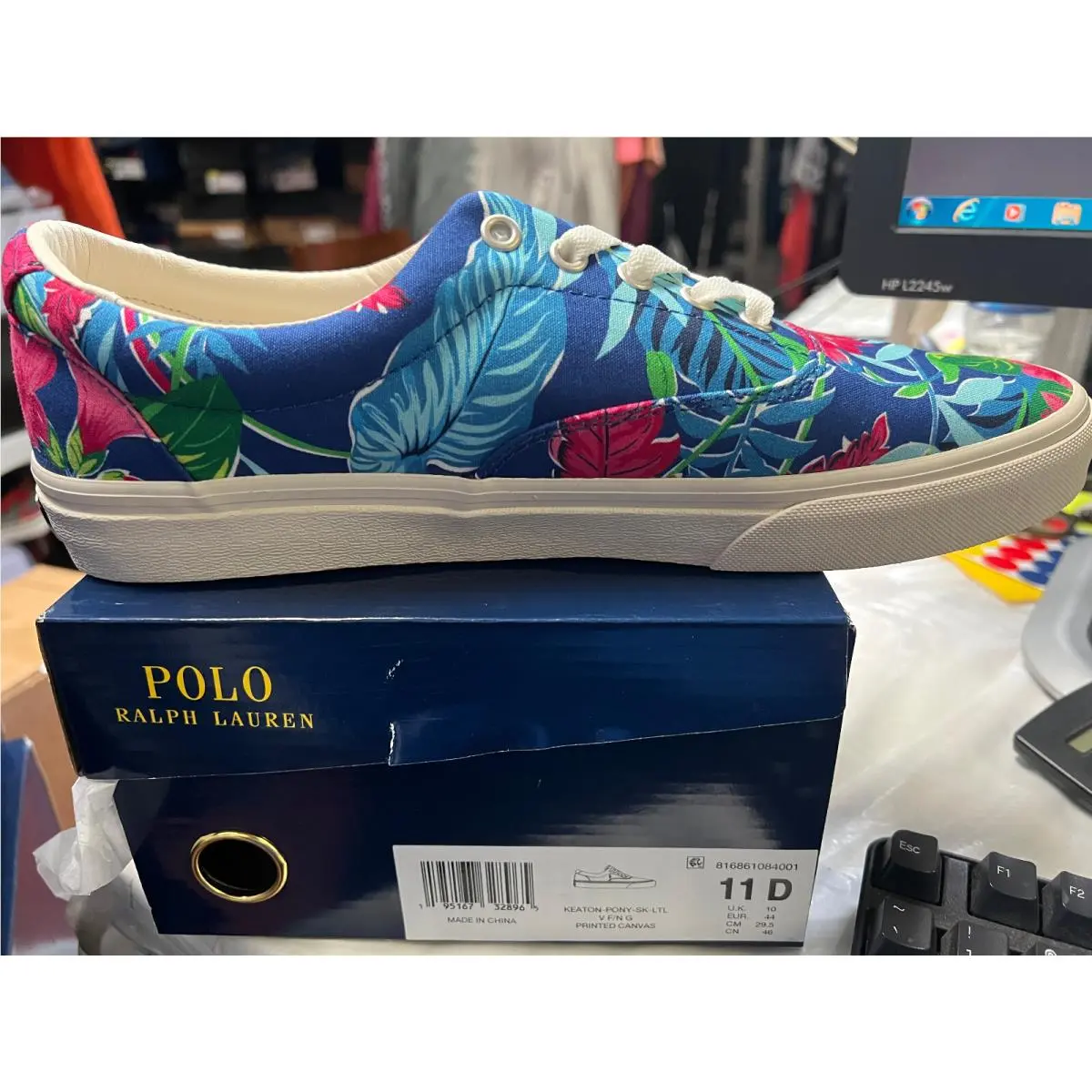 Ralph Lauren shoes - Multicolor (UPC: 195167328965) 3