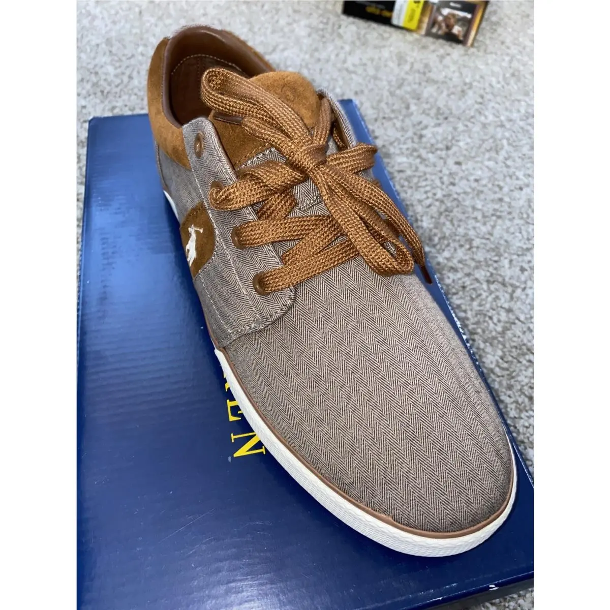 Ralph Lauren shoes - White (UPC: 889750313499) 0