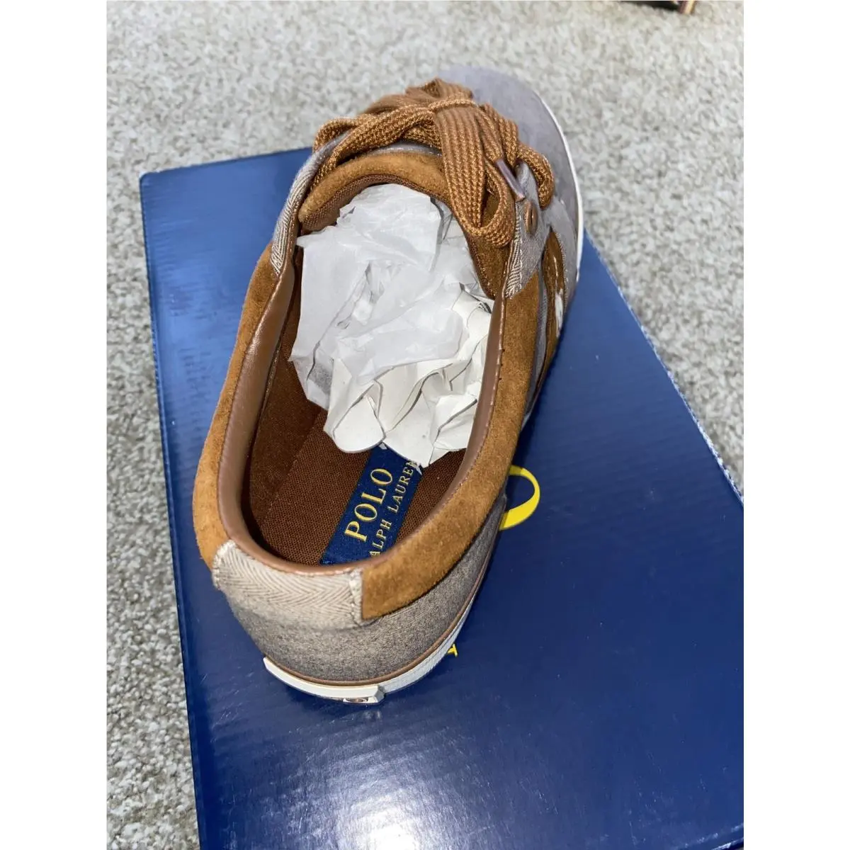 Ralph Lauren shoes - White (UPC: 889750313499) 1