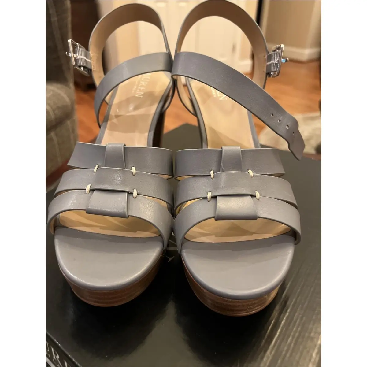Lauren Ralph Lauren Sofia Ocean Soft Napa Size 9B Leather Sandals Shoes